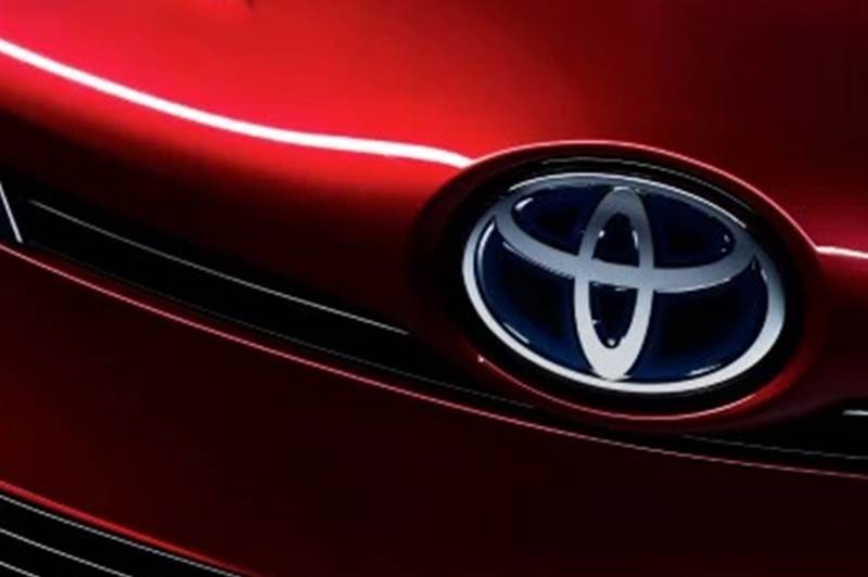 SARU PRESIDENT MARK ALEXANDER, GEARS UP WITH  TOYOTA SOUTH AFRICA. image