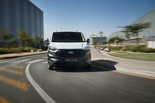 Ford Revolutionises One-Ton Van Productivity with the New Transit Custom image