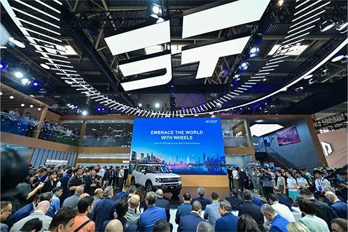 JETOUR Showcases Hybrid Off-Road Innovation at Beijing Auto Show: Steering Towards a New Direction in Travel image