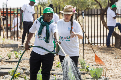 Volkswagen Group Africa employees bring hope to Diepsloot community image