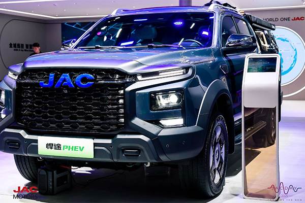 JAC Smart and Electric Vehicles Shine at 2025 Guangzhou Auto Show image