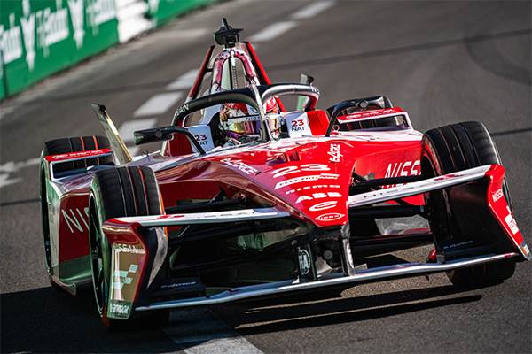 Nissan Formula E Team heads to London for decisive Season 12 finale image