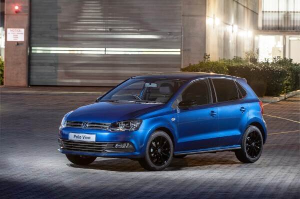 The panoramic sunroof is the most popular optional feature in the Volkswagen model range image