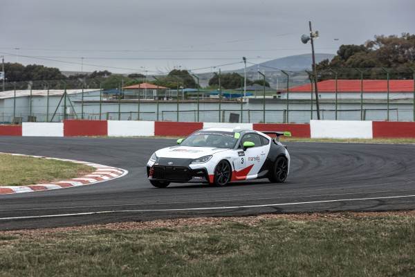 BACK-TO-BACK GR CUP RACE WINS FOR MARK JONES AT KILLARNEY image