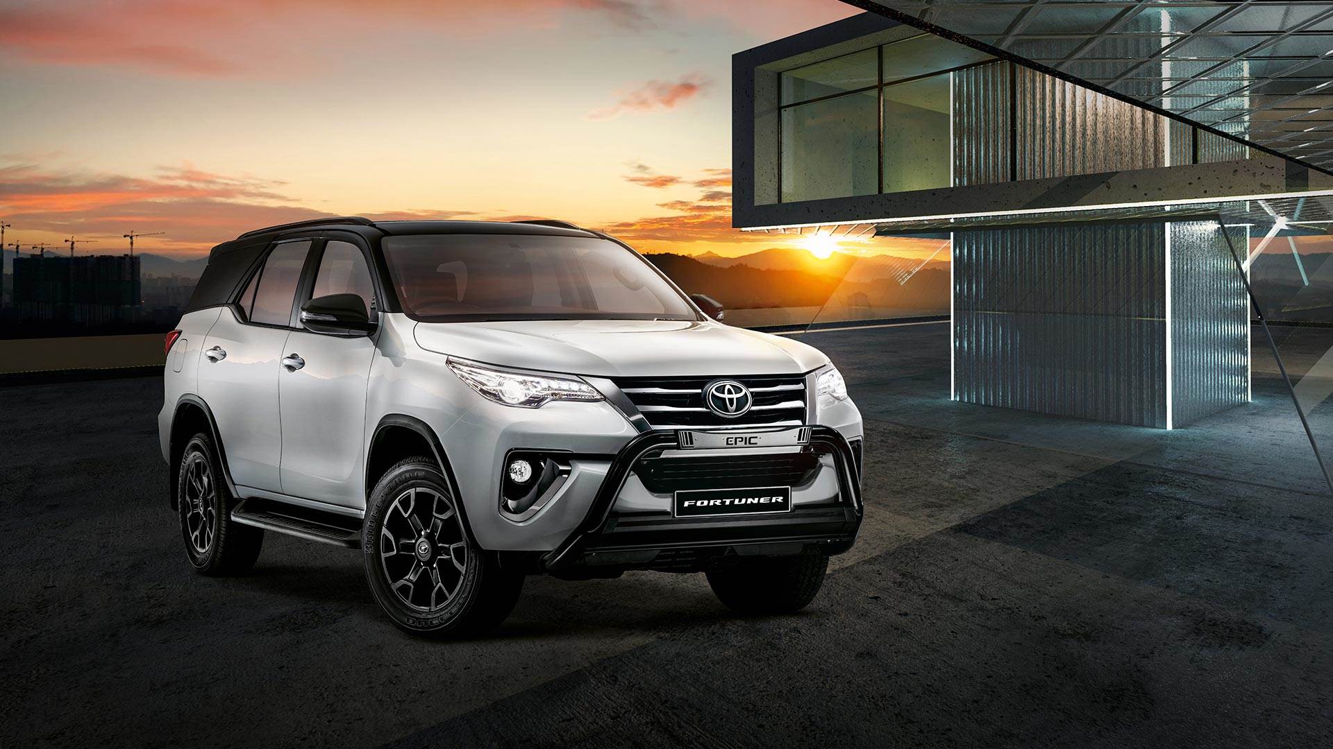 Toyota fortuner обзор